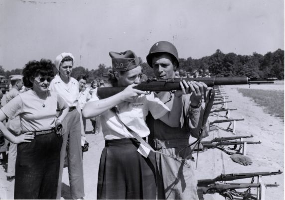 (11364) War Workers, UAW, Fort Knox, Tennessee, 1944 (11364) War Workers, UAW, Fort Knox, Tennessee, 1944