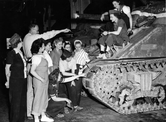 (11366) War Workers, UAW, Fort Knox, Tennessee, 1944 (11366) War Workers, UAW, Fort Knox, Tennessee, 1944
