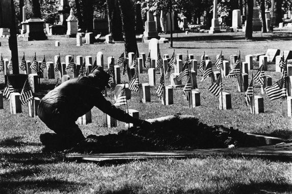 (12013) Cemeteries, Veterans, Vietnam War, Detroit (12013) Cemeteries, Veterans, Vietnam War, Detroit