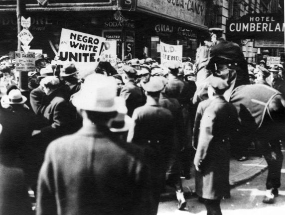 (12277) Ford Hunger March, Funeral Procession, Police, 1932 (12277) Ford Hunger March, Funeral Procession, Police, 1932