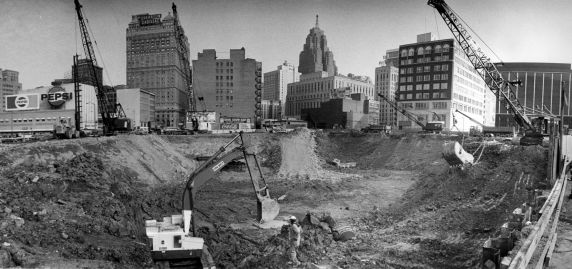(1341) Buildings, McNamara Federal Building, Detroit, 1976 (1341) Buildings, McNamara Federal Building, Detroit, 1976