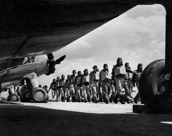 (1697) Military, United States, Naval Air Station, Grosse Isle, Michigan, c.1943 (1697) Military, United States, Naval Air Station, Grosse Isle, Michigan, c.1943