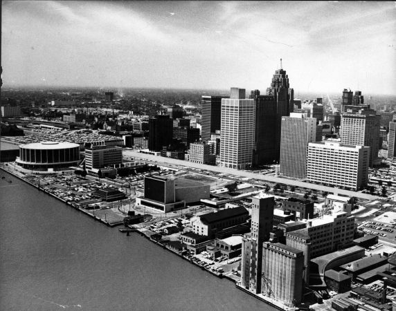 (1733) Skyline, Detroit, Riverfront, Upriver, 1965 (1733) Skyline, Detroit, Riverfront, Upriver, 1965