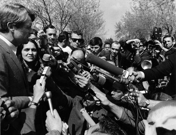 (201) Senator Robert Kennedy, Dolores Huerta, 1968 (201) Senator Robert Kennedy, Dolores Huerta, 1968