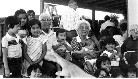 (214) Chavez Family, mid 1970s (214) Chavez Family, mid 1970s