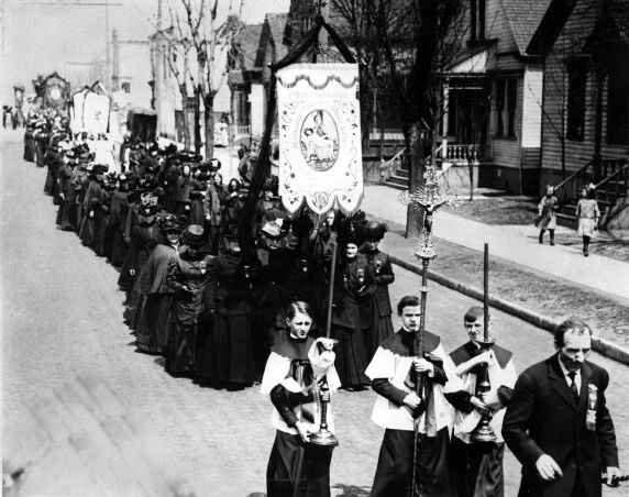 (DN_21718) Ethnic Communities, Polish, Funerals, 1913 (DN_21718) Ethnic Communities, Polish, Funerals, 1913
