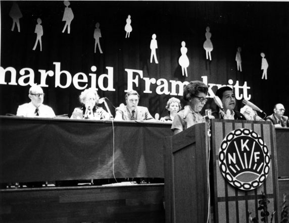 (223) Cesar Chavez, Speaking, Oslo, Norway, 1974 (223) Cesar Chavez, Speaking, Oslo, Norway, 1974