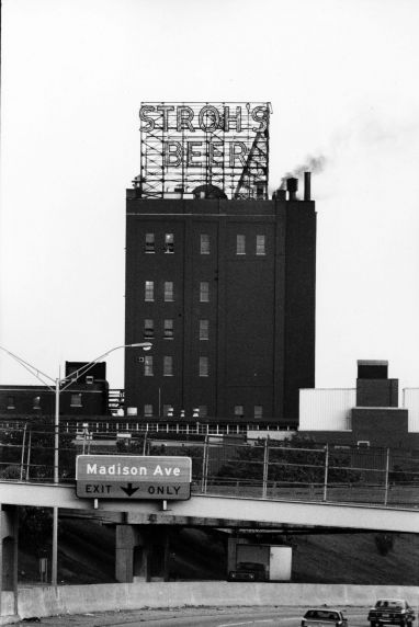 (2357) Buildings, Stroh Brewing Company, Detroit, 1985 (2357) Buildings, Stroh Brewing Company, Detroit, 1985