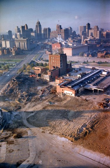 (2358) Buildings, Stroh Brewing Company, Demolition, Detroit, 1985 (2358) Buildings, Stroh Brewing Company, Demolition, Detroit, 1985