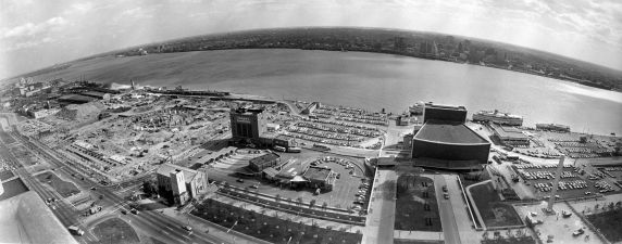 (2367) Buildings, Renaissance Center, Construction, Detroit, 1974 (2367) Buildings, Renaissance Center, Construction, Detroit, 1974