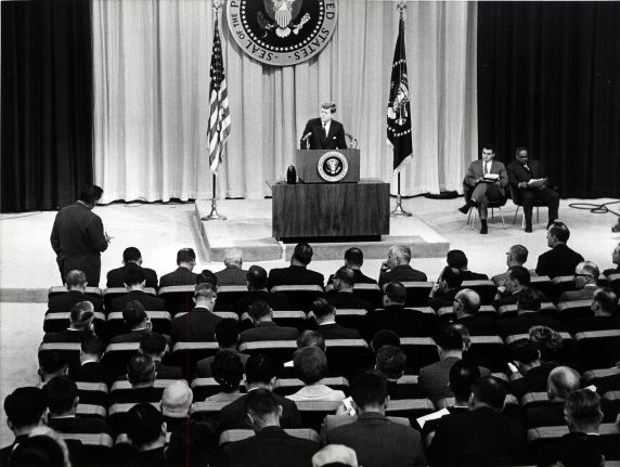 (24812) President Kennedy (24812) President Kennedy