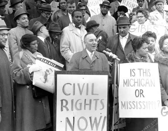 (24849) NAACP, Demonstrations, State Capitol, Lansing, 1960 (24849) NAACP, Demonstrations, State Capitol, Lansing, 1960