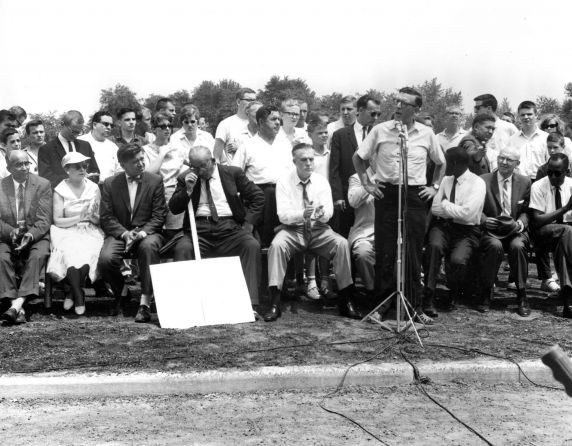 (25369) Civil Rights, Demonstrations, Grosse Pointe, Michigan, 1963 (25369) Civil Rights, Demonstrations, Grosse Pointe, Michigan, 1963