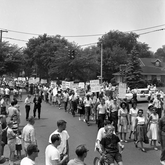 (25372) Civil Rights, Demonstrations, Grosse Pointe, Michigan, 1963 (25372) Civil Rights, Demonstrations, Grosse Pointe, Michigan, 1963