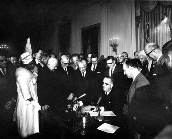 (25588) Civil Rights Act, 1964 (25588) Civil Rights Act, 1964