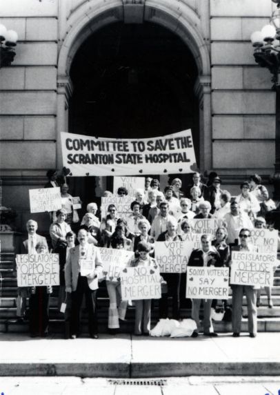 (26834) Scranton Hospital demonstration, 1979 (26834) Scranton Hospital demonstration, 1979