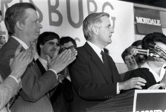 (26933) Walter Mondale (26933) Walter Mondale