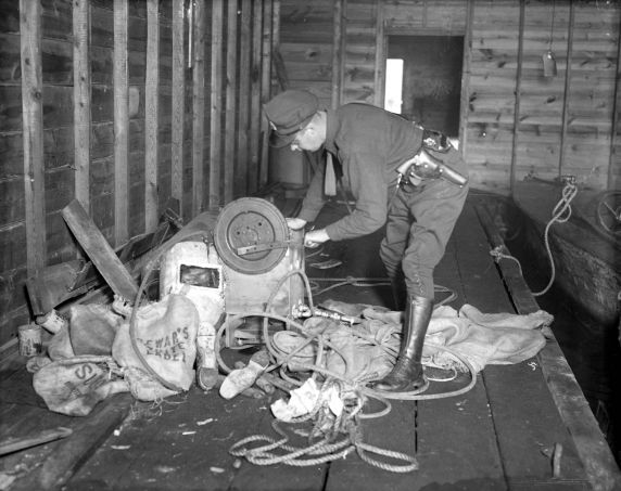 (27829) Prohibition, Smuggling, Detroit River, Detroit, 1929 (27829) Prohibition, Smuggling, Detroit River, Detroit, 1929