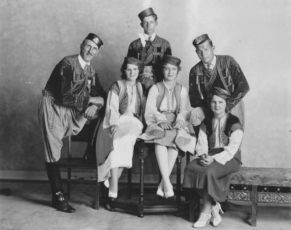 (28394) Ethnic Communities, Montenegrin, Costumes, 1932 (28394) Ethnic Communities, Montenegrin, Costumes, 1932