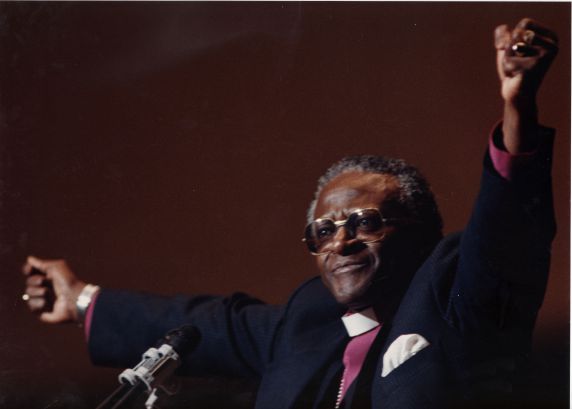 (28657) Archbishop Desmond Tutu, Cobo Hall, Detroit, 1986 (28657) Archbishop Desmond Tutu, Cobo Hall, Detroit, 1986
