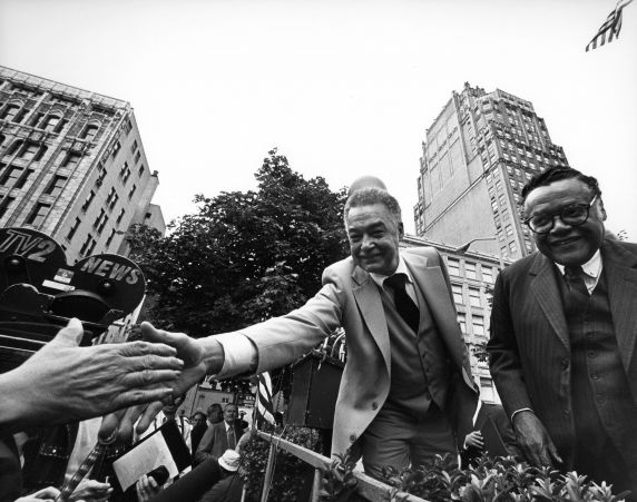 (28667) Mayor Young, Transportation, Streetcars, 1976 (28667) Mayor Young, Transportation, Streetcars, 1976