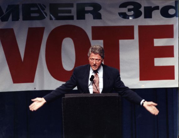 (28790) Presidents, Campaigns, Bill Clinton, Detroit, 1992 (28790) Presidents, Campaigns, Bill Clinton, Detroit, 1992