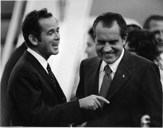 (28864) Presidents, Richard Nixon, William Milliken, Metro Airport, 1971 (28864) Presidents, Richard Nixon, William Milliken, Metro Airport, 1971