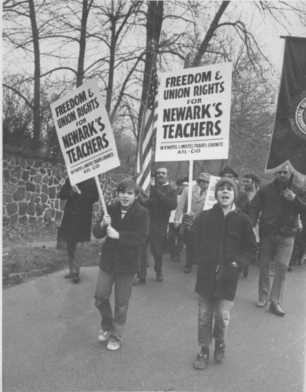 (29075) Students on the Picket Lines (29075) Students on the Picket Lines