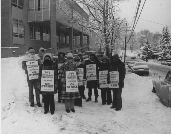 (29089) Pickets, Pittsburgh Federation of Teachers (29089) Pickets, Pittsburgh Federation of Teachers