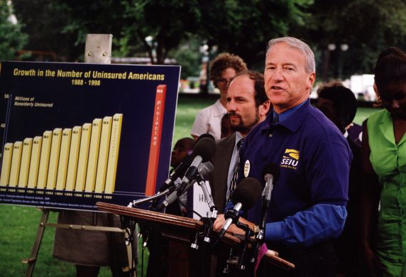 (29188) Andy Stern and Paul Wellstone, Health Care Security Act Press Conference, Washington D.C., 2000 (29188) Andy Stern and Paul Wellstone, Health Care Security Act Press Conference, Washington D.C., 2000