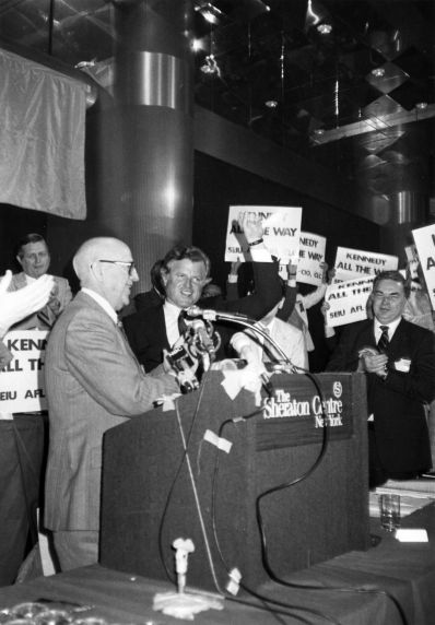 (29272) G. Hardy, E. Kennedy, International Convention, New York City, 1980 (29272) G. Hardy, E. Kennedy, International Convention, New York City, 1980