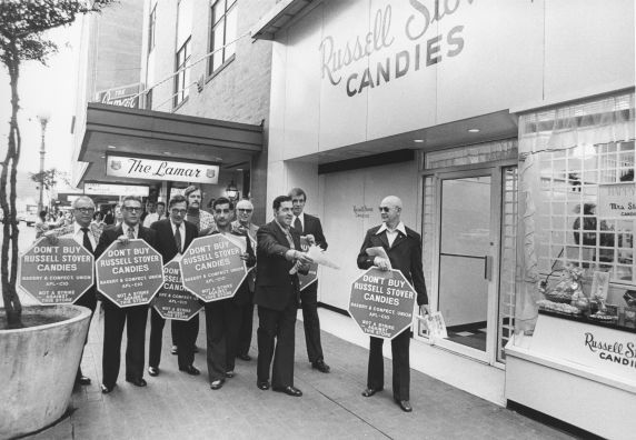 (29321) Russell Stover Stirke, Bakery and Confect. Union, AFL-CIO, 1976 (29321) Russell Stover Stirke, Bakery and Confect. Union, AFL-CIO, 1976