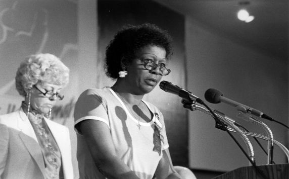 (30066) Gloria Marigny, Betty Bednarczyk (30066) Gloria Marigny, Betty Bednarczyk