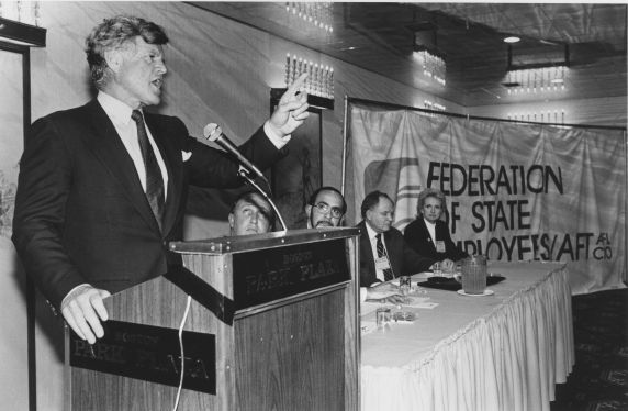 (30373) Senator Edward Kennedy Speaking at the Federation of State Employees Conference (30373) Senator Edward Kennedy Speaking at the Federation of State Employees Conference