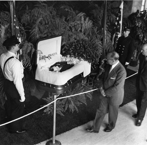 (3040) Portraits, Mayor Albert Cobo, Memorial, City-County Building, 1957 (3040) Portraits, Mayor Albert Cobo, Memorial, City-County Building, 1957