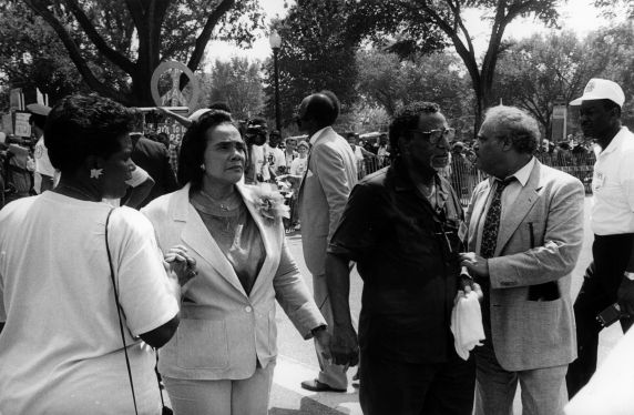 (30584) Coretta Scott King, Reverend Lowry, Ben Hooks, Martin Luther King March 25th Anniversary, Justice for Janitors, 1988 (30584) Coretta Scott King, Reverend Lowry, Ben Hooks, Martin Luther King March 25th Anniversary, Justice for Janitors, 1988