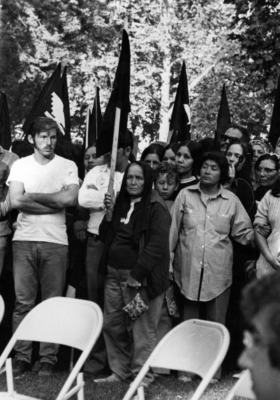 (3808) Mourners at the funeral of Juan de la Cruz, 1973 (3808) Mourners at the funeral of Juan de la Cruz, 1973