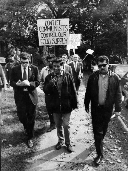 (5878) Cesar Chavez, Demonstrations, 1969 (5878) Cesar Chavez, Demonstrations, 1969
