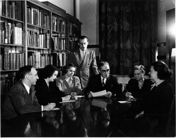 (6676) Libraries, Interiors, Old Main, 1935 (6676) Libraries, Interiors, Old Main, 1935