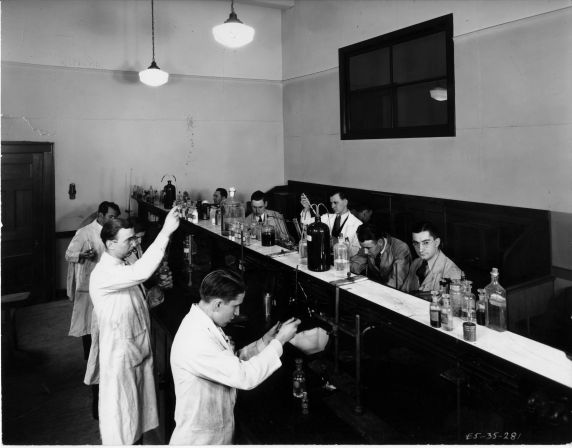 (6682) Classrooms, Labs, Interiors, Old Main, c. 1935 (6682) Classrooms, Labs, Interiors, Old Main, c. 1935