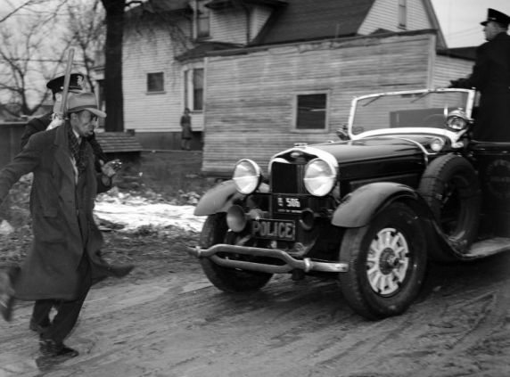 (28654) Riots, Housing, Sojourner Truth, Arrests, 1942 (28654) Riots, Housing, Sojourner Truth, Arrests, 1942
