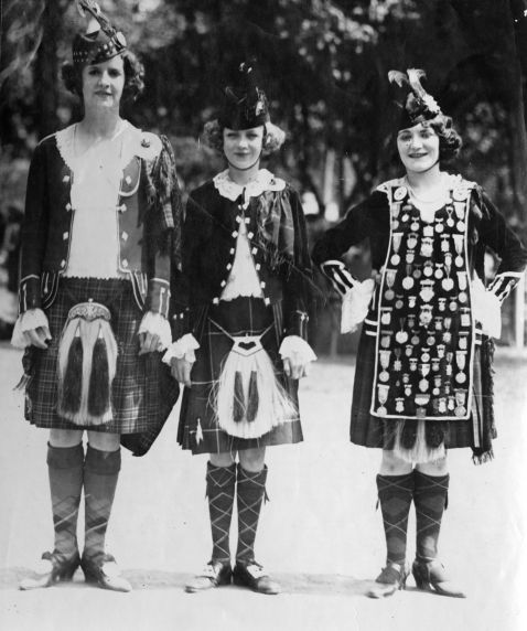 (28294) Ethnic Communities, Scottish, Dance, 1922 (28294) Ethnic Communities, Scottish, Dance, 1922