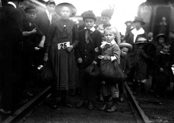 (79826) Ethnic Communities, Belgian, Refugees, World War I, 1915 (79826) Ethnic Communities, Belgian, Refugees, World War I, 1915