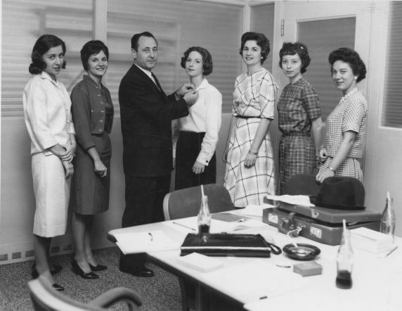 (8857) ALPA Steward and Stewardess TWA Hostess Committee (8857) ALPA Steward and Stewardess TWA Hostess Committee