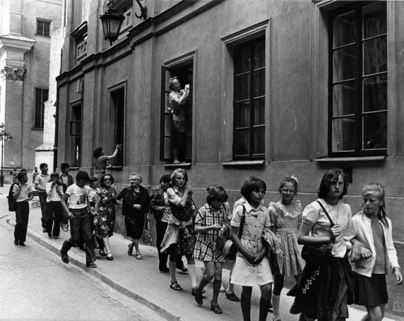 (9154) Children, Warsaw, Poland, 1987 (9154) Children, Warsaw, Poland, 1987
