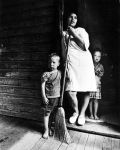 (9164) Appalachian family, Hazard, Kentucky, 1972 (9164) Appalachian family, Hazard, Kentucky, 1972