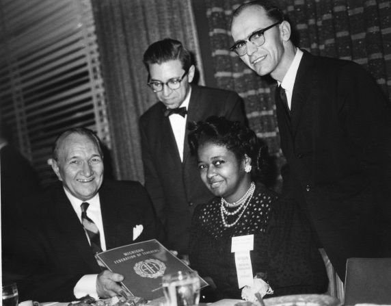(11861) AFT Michigan Banquet (11861) AFT Michigan Banquet
