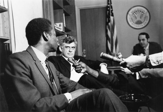 (7637) AFSCME negotiates Atlanta strike (7637) AFSCME negotiates Atlanta strike