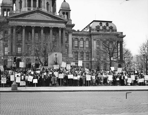 (7664) Illinois capitol picket (7664) Illinois capitol picket