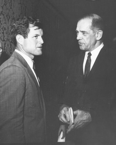 (7467) AFSCME President Arnold Zander and Senator Ted Kennedy (7467) AFSCME President Arnold Zander and Senator Ted Kennedy